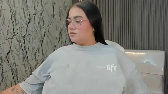 Snapshot of mady_musex chatting on 02/24/26, 03:15 mady musex online show from 02/24/26, 03:15