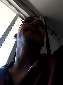 Snapshot of Santiago_vnz chatting on 02/15/26, 04:25 Santiago vnz online show from 02/15/26, 04:25