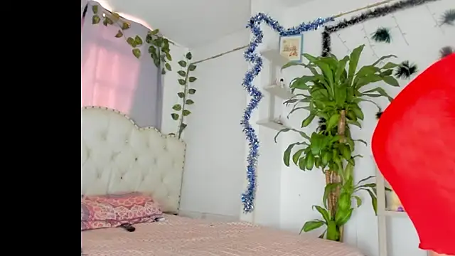 Snapshot of sweet_supreme chatting on 02/09/26, 08:02 sweet supreme online show from 02/09/26, 08:02