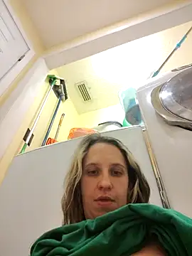 sexyymeli online show from 03/31/26, 07:42