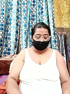 GangbangCouple online show from 03/05/26, 11:50