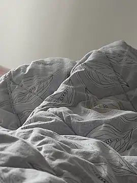 sweet-sasa online show from 04/24/26, 01:41