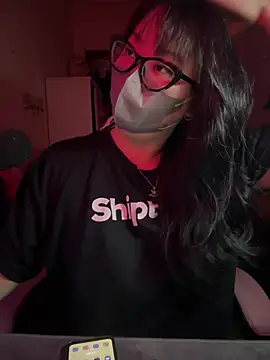 Snapshot of HaleyKin chatting on 08/06/26, 01:35 HaleyKin online show from 08/06/26, 01:35