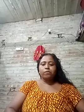 Snapshot of Puja_9999 chatting on 07/11/26, 11:57 Puja 9999 online show from 07/11/26, 11:57