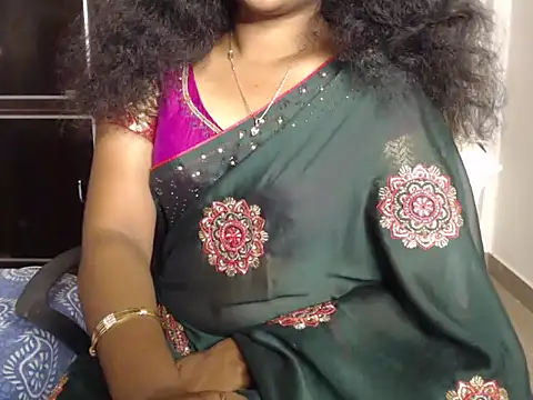 VixenNandhu online show from 04/22/26, 07:04