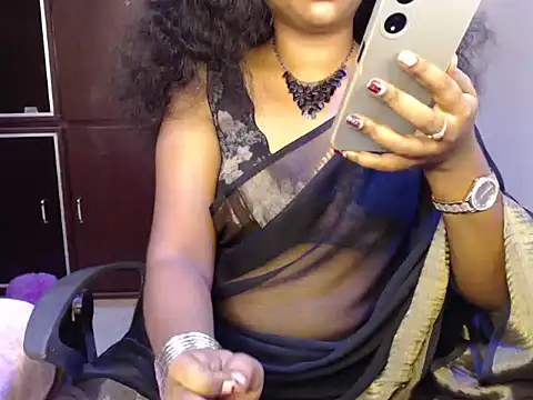 Snapshot of VixenNandhu chatting on 07/08/26, 06:01 VixenNandhu online show from 07/08/26, 06:01