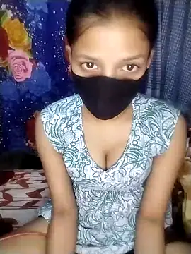 Snapshot of Naina-hott chatting on 02/19/26, 07:10 Naina-hott online show from 02/19/26, 07:10