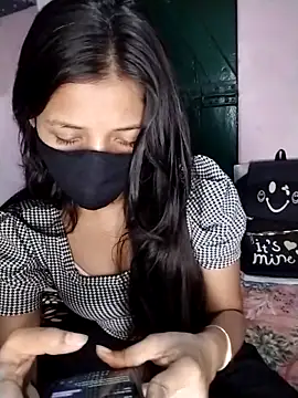 Snapshot of Naina-hott chatting on 02/27/26, 07:36 Naina-hott online show from 02/27/26, 07:36