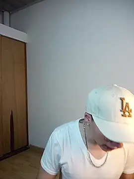 Snapshot of Emmanuel_Lust chatting on 03/02/26, 12:23 Emmanuel Lust online show from 03/02/26, 12:23