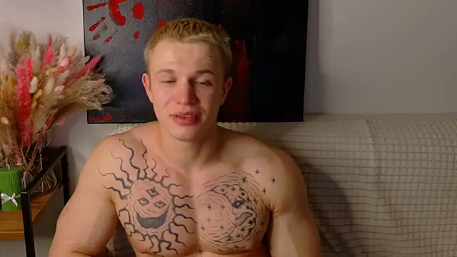 Snapshot of SterlingNoir chatting on 02/19/26, 10:39 SterlingNoir online show from 02/19/26, 10:39