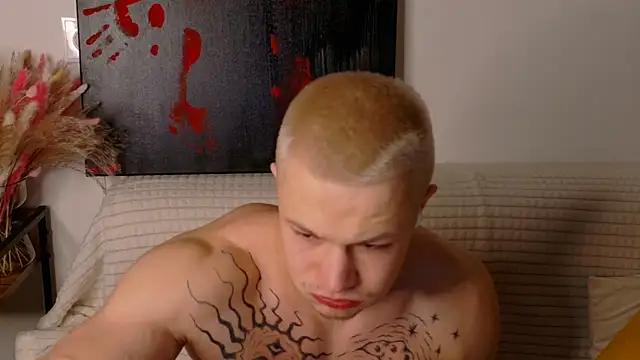 Snapshot of SterlingNoir chatting on 03/01/26, 10:01 SterlingNoir online show from 03/01/26, 10:01