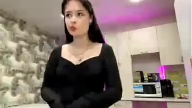 Snapshot of annicefeel chatting on 02/11/26, 02:11 annicefeel online show from 02/11/26, 02:11