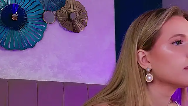 Snapshot of Beckie_White chatting on 02/26/26, 08:41 Beckie White online show from 02/26/26, 08:41