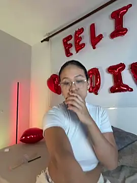 HoneyDolllXXX online show from 02/16/26, 12:07