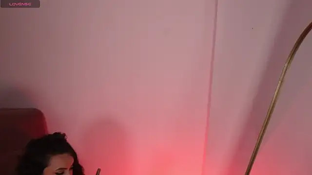 lara bombshell  online show from 04/19/26, 02:00