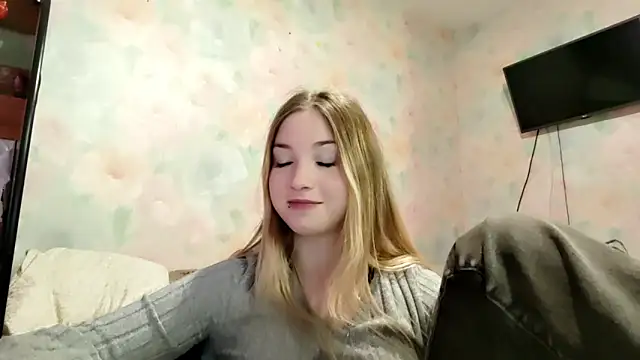 TiaBIanks online show from 04/20/26, 06:49