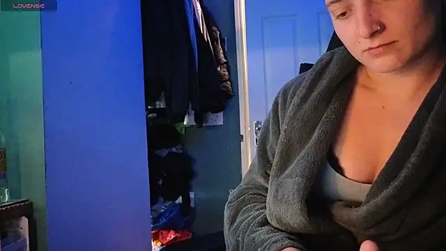 JadeAlexis403 online show from 04/24/26, 04:31