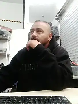 OMARMEX1 online show from 04/23/26, 12:29