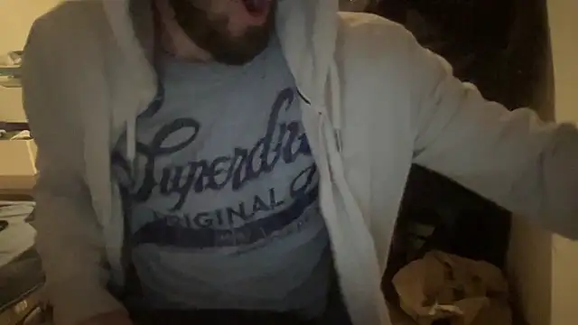 Snapshot of raoulbtnbois chatting on 02/12/26, 01:50 raoulbtnbois online show from 02/12/26, 01:50