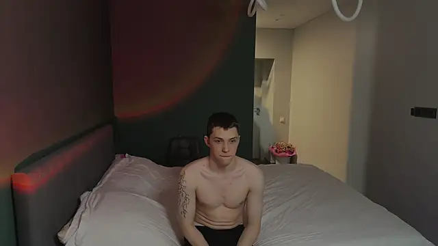 Snapshot of cronck52 chatting on 02/12/26, 11:11 cronck52 online show from 02/12/26, 11:11