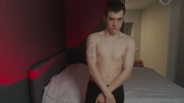 Snapshot of cronck52 chatting on 02/18/26, 10:17 cronck52 online show from 02/18/26, 10:17