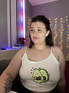 Snapshot of lipsi_vikki chatting on 02/15/26, 07:10 lipsi vikki online show from 02/15/26, 07:10