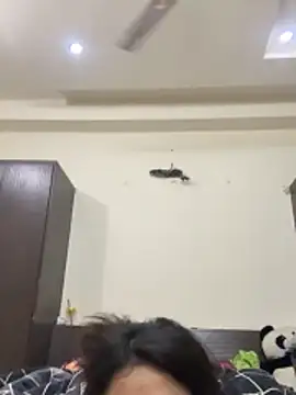 raavigirl online show from 03/19/26, 02:37