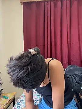 raavigirl online show from 04/09/26, 06:19