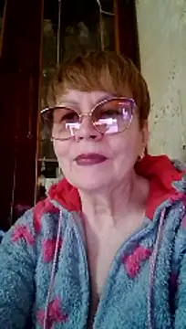 SophieBurns online show from 04/22/26, 11:45