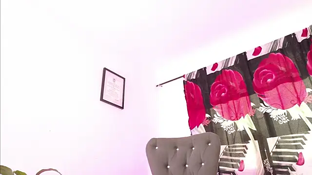 Snapshot of AnnieWestley chatting on 02/10/26, 01:48 AnnieWestley online show from 02/10/26, 01:48