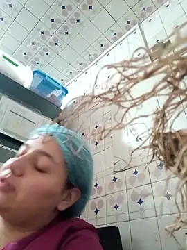 MajoArias online show from 04/10/26, 03:28