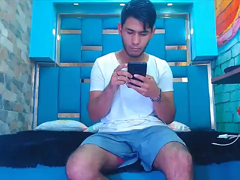 warmNoah online show from 02/26/26, 07:35