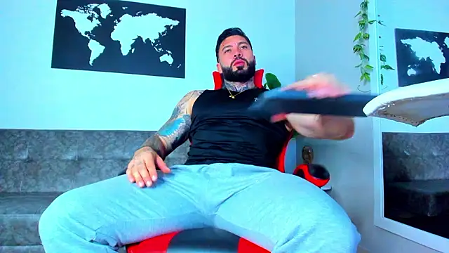 Snapshot of Alessrose chatting on 02/20/26, 07:47 Alessrose online show from 02/20/26, 07:47