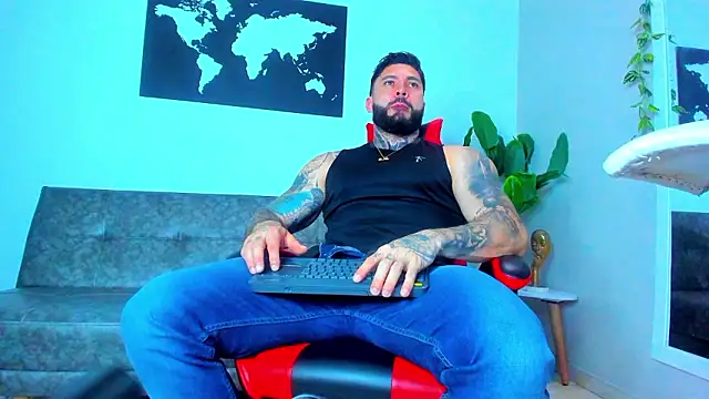 Snapshot of Alessrose chatting on 03/01/26, 07:27 Alessrose online show from 03/01/26, 07:27