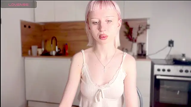 Snapshot of MikaPink chatting on 03/01/26, 09:50 MikaPink online show from 03/01/26, 09:50