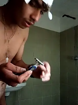 Snapshot of baby_22cm chatting on 02/16/26, 08:05 baby 22cm online show from 02/16/26, 08:05