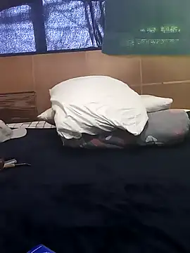 Snapshot of baby_22cm chatting on 02/20/26, 01:44 baby 22cm online show from 02/20/26, 01:44