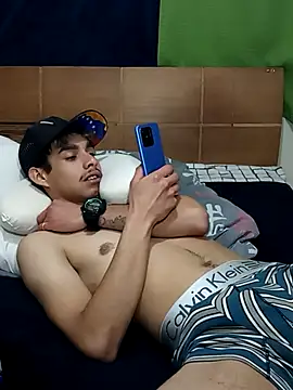 Snapshot of baby_22cm chatting on 02/25/26, 05:28 baby 22cm online show from 02/25/26, 05:28