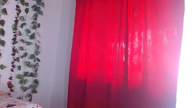 Snapshot of karolsweetvagi chatting on 06/26/26, 06:23 karolsweetvagi online show from 06/26/26, 06:23