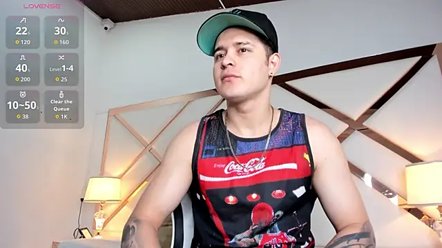 Snapshot of rayan_linxx chatting on 02/23/26, 07:33 rayan linxx online show from 02/23/26, 07:33