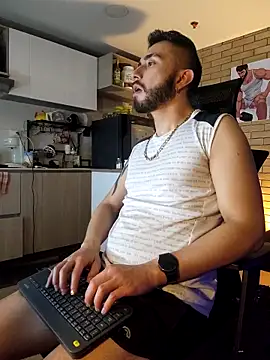 Snapshot of dave_wolf7 chatting on 02/12/26, 12:16 dave wolf7 online show from 02/12/26, 12:16