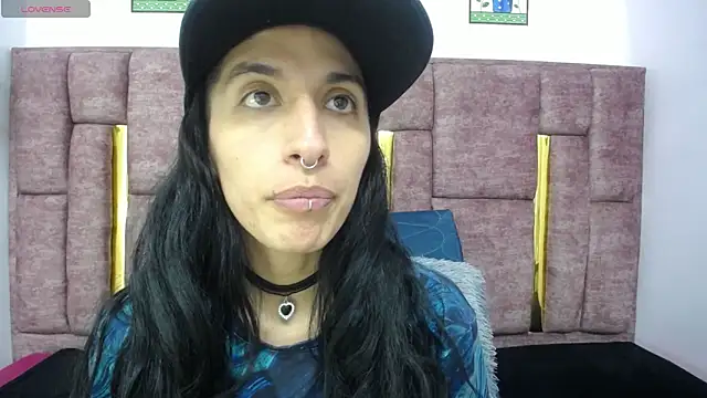 FRANCESCA LOVE  online show from 04/24/26, 04:04