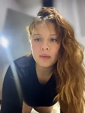 CharlotteUwU  online show from 02/11/26, 02:49