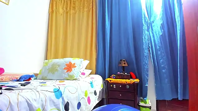 Snapshot of Dulce_Athenea chatting on 03/02/26, 06:15 Dulce Athenea online show from 03/02/26, 06:15