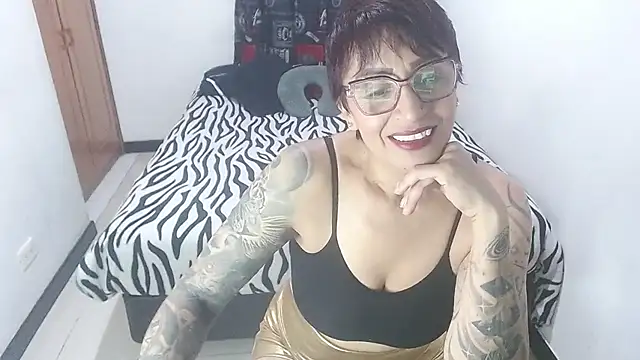 Charlotte gray  online show from 06/07/26, 11:58
