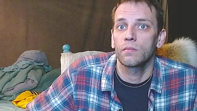 cguffey2284 online show from 03/18/26, 03:48