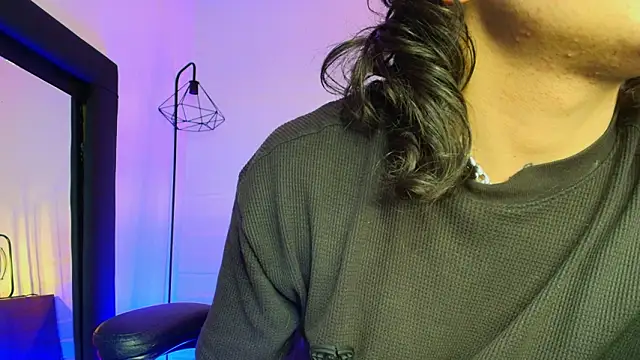 Axell Kussh online show from 03/21/26, 08:19