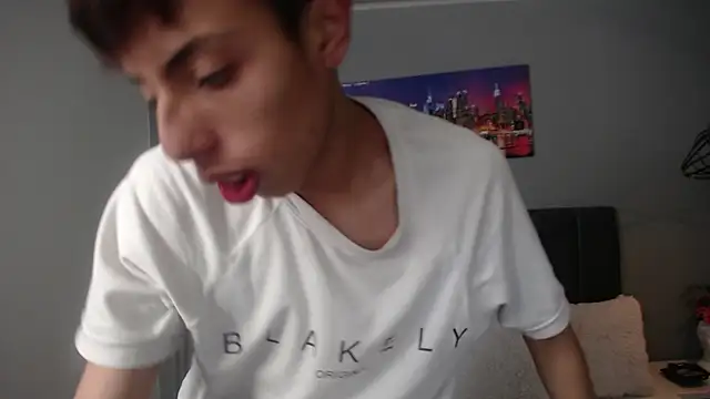 Snapshot of _camilo_ortiz chatting on 02/17/26, 01:29 camilo ortiz online show from 02/17/26, 01:29