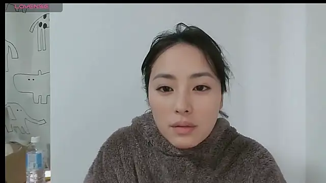 Snapshot of yuri-japan chatting on 02/14/26, 12:40 yuri-japan online show from 02/14/26, 12:40