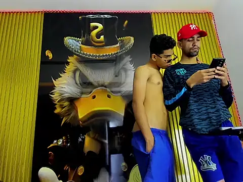 Snapshot of couplehot_sex_ chatting on 02/14/26, 07:32 couplehot sex online show from 02/14/26, 07:32